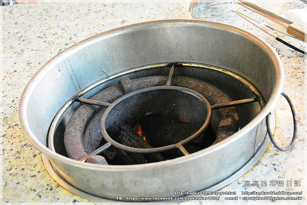 霸味薑母鴨(民生店)：【高雄】新興區。霸味薑母鴨 高雄旗艦店《立冬中午就來吃薑母鴨！》