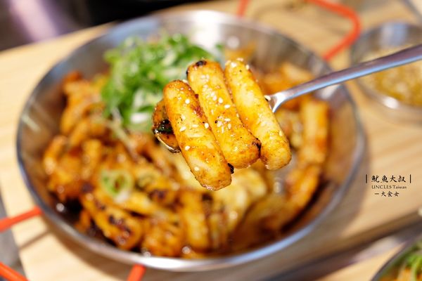 信義區美食韓式料理-魷魚大叔馬車店