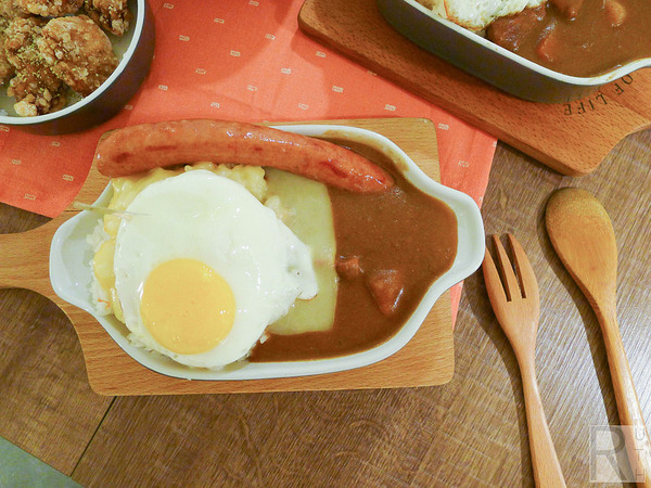 HOME CURRY:娜丹小姐【西門 】HOME CURRY 有家的味道,溫暖你的心|隱藏版萌萌咖哩飯|萬年大樓美食街|捷運西門站|口碑券