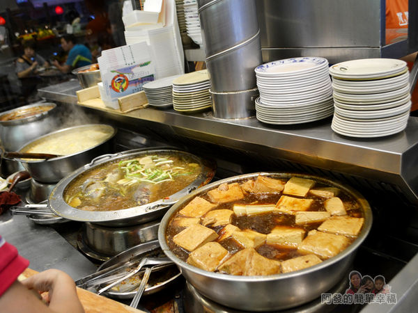 許家莊魯肉飯05-各式大滷菜鍋