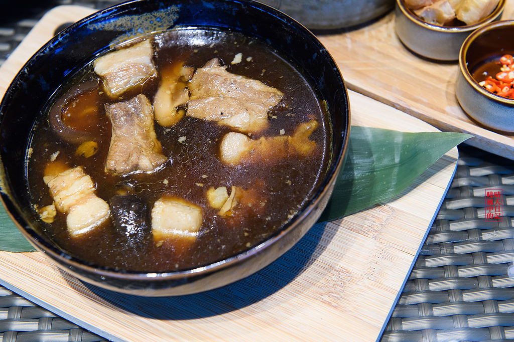 Asia 49 亞洲料理及酒廊:【愛評體驗團|Asia 49 亞洲料理及酒廊 聖誕跨年 歡聚餐廳】嚐道地亞洲料理 賞新板最高無敵景觀 眼口的幸福饗宴