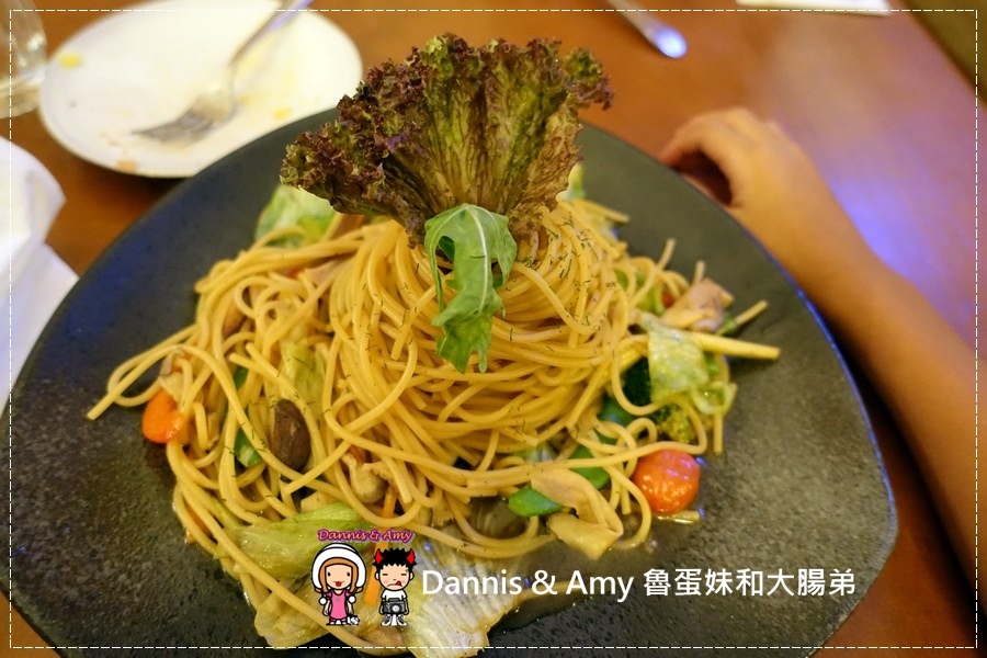 20161107《新竹美食》貳樓餐廳 Second Floor Café-新竹店 x STEG慶生~服務好份量足夠適合聚餐 飲料無限續︱ （影片） (9).jpg