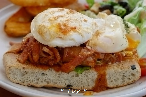 貳樓(新竹店)： Second Floor Cafe 貳樓 (新竹店)