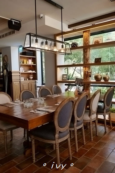 貳樓(新竹店)： Second Floor Cafe 貳樓 (新竹店)