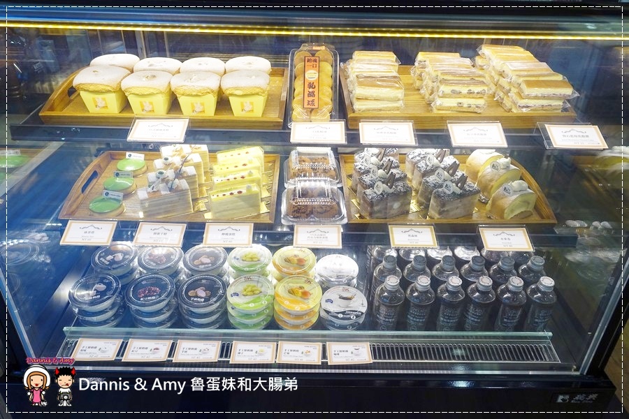 20161110《新竹平價咖啡店》歐客佬精品咖啡旗艦店 -新竹光華店x用銅板價品嚐好咖啡和美味甜點 ︱超奢華世界級藝伎咖啡相遇初體驗（影片） (20).jpg