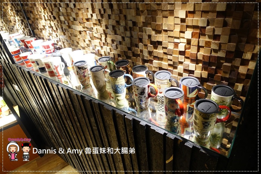 20161110《新竹平價咖啡店》歐客佬精品咖啡旗艦店 -新竹光華店x用銅板價品嚐好咖啡和美味甜點 ︱超奢華世界級藝伎咖啡相遇初體驗（影片） (52).jpg