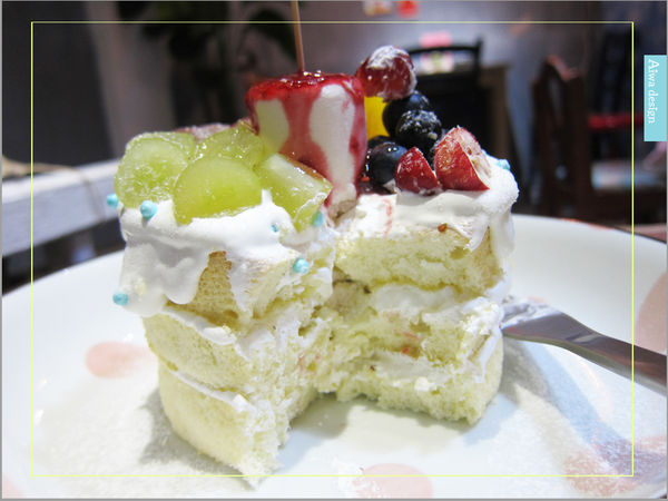 甜蜜又夢幻的水果派對戚風蛋糕，隱身巷弄間的《Simple 簡單吃》-26.jpg