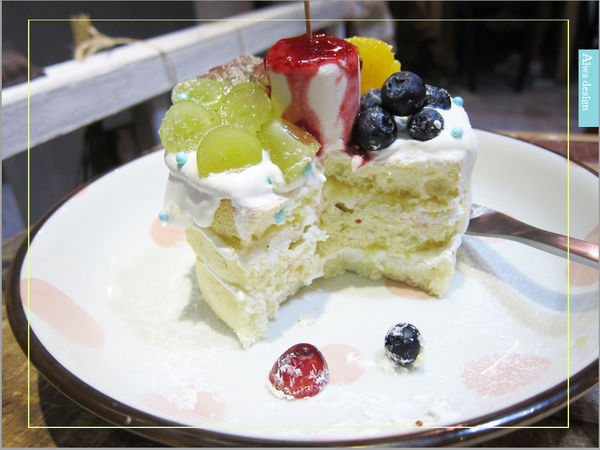 甜蜜又夢幻的水果派對戚風蛋糕，隱身巷弄間的《Simple 簡單吃》-27.jpg