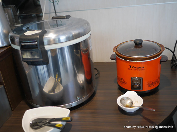 瘋蝦：【食記】台中瘋蝦吃到飽-美術館店-瘋系企業@西區國立美術館&向上國中&崇倫公園 : 痛風的預感! 口味OK, 讓你不知不覺吃到死 >///<