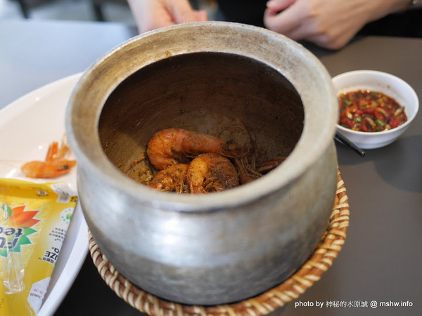 瘋蝦：【食記】台中瘋蝦吃到飽-美術館店-瘋系企業@西區國立美術館&向上國中&崇倫公園 : 痛風的預感! 口味OK, 讓你不知不覺吃到死 >///<