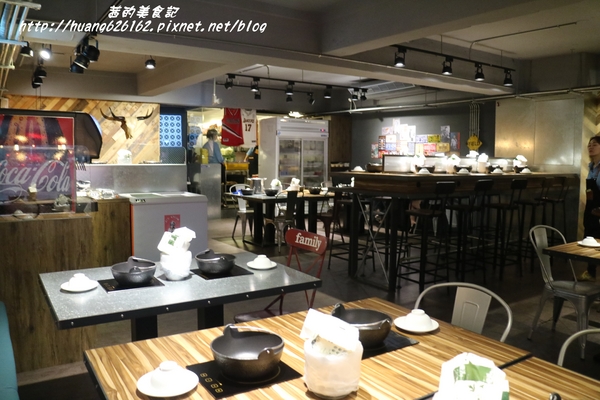 肉普普 石頭•涮涮鍋:【台北南港區】五分埔火鍋推薦『肉普普 石頭涮涮鍋』近捷運松山火車站,CP值超高美食!