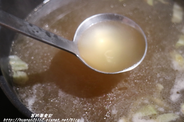 肉普普 石頭•涮涮鍋:【台北南港區】五分埔火鍋推薦『肉普普 石頭涮涮鍋』近捷運松山火車站,CP值超高美食!