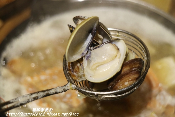 肉普普 石頭•涮涮鍋:【台北南港區】五分埔火鍋推薦『肉普普 石頭涮涮鍋』近捷運松山火車站,CP值超高美食!