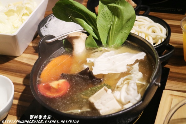 肉普普 石頭•涮涮鍋:【台北南港區】五分埔火鍋推薦『肉普普 石頭涮涮鍋』近捷運松山火車站,CP值超高美食! 肉普普 石頭•涮涮鍋:【台北南港區】五分埔火鍋推薦『肉普普 石頭涮涮鍋』近捷運松山火車站,CP值超高美食!