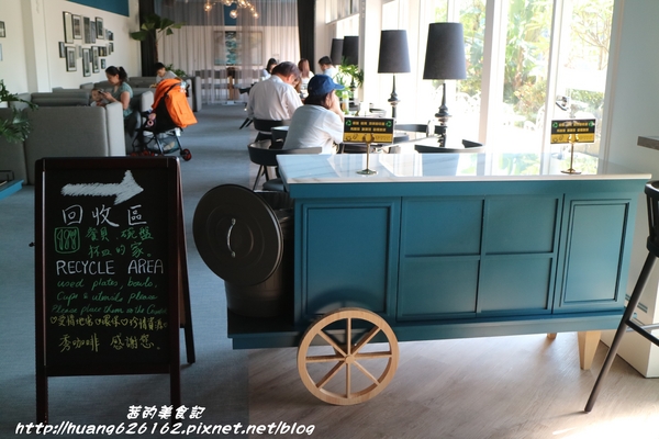 秀咖啡 SHOWCAFE:【台北中山區】捷運中山站『秀咖啡 SHOWCAFE』欣欣百貨/欣欣秀泰/愛評體驗團