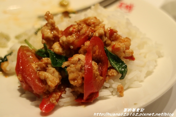 瓦城泰國料理(林口三井店)：【新北林口區】泰式料理 『瓦城泰國料理-三井Outlet』道道料理都非常下飯