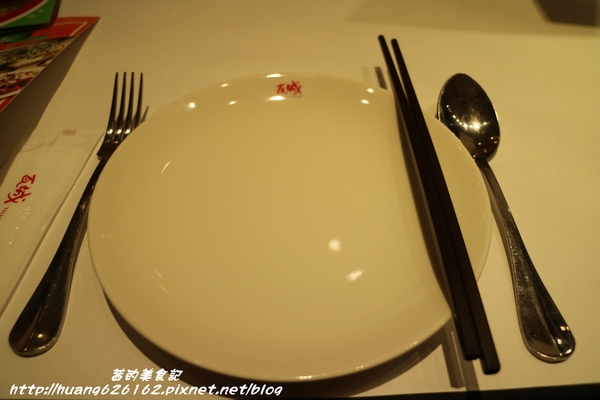 瓦城泰國料理(林口三井店)：【新北林口區】泰式料理 『瓦城泰國料理-三井Outlet』道道料理都非常下飯