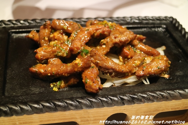 瓦城泰國料理(林口三井店)：【新北林口區】泰式料理 『瓦城泰國料理-三井Outlet』道道料理都非常下飯