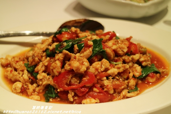 瓦城泰國料理(林口三井店)：【新北林口區】泰式料理 『瓦城泰國料理-三井Outlet』道道料理都非常下飯