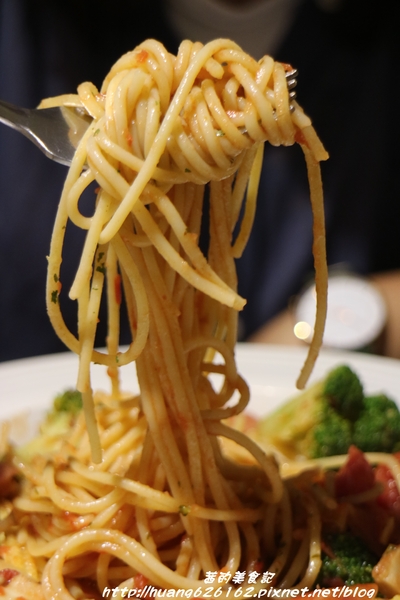 翁林林 Café：【新北板橋區】板橋早午餐『翁林林 Café』新埔下午茶/義大利麵/燉飯/咖啡 近新埔捷運3號出口