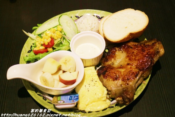 翁林林 Café：【新北板橋區】板橋早午餐『翁林林 Café』新埔下午茶/義大利麵/燉飯/咖啡 近新埔捷運3號出口