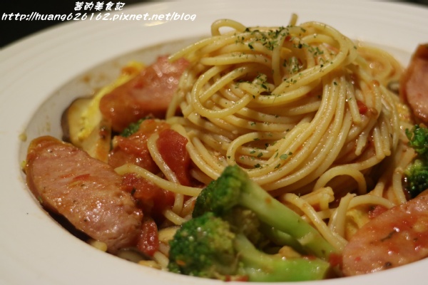 翁林林 Café：【新北板橋區】板橋早午餐『翁林林 Café』新埔下午茶/義大利麵/燉飯/咖啡 近新埔捷運3號出口