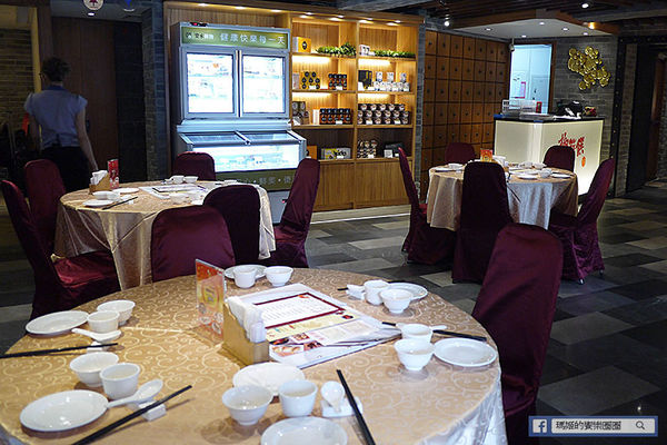 台北東區【極鮮饌海鮮料理】尾牙春酒。團圓圍爐。中式料理。港式點心。捷運國父紀念館美食