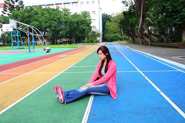 螢橋國小:【台北景點】守護充滿童趣的昆蟲園地&螢橋國小彩虹跑道成為校園美拍的聚焦點