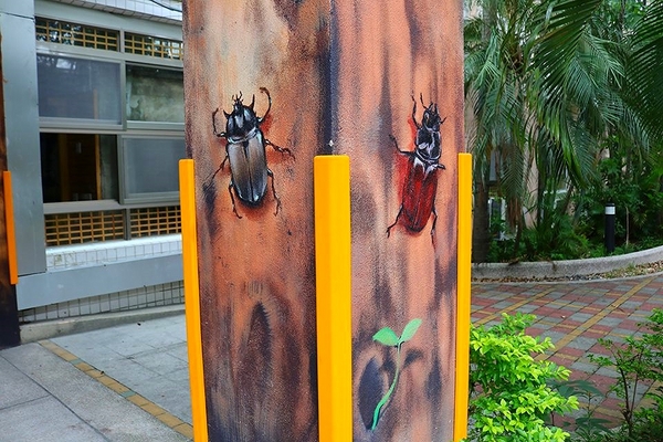 螢橋國小:【台北景點】守護充滿童趣的昆蟲園地&螢橋國小彩虹跑道成為校園美拍的聚焦點