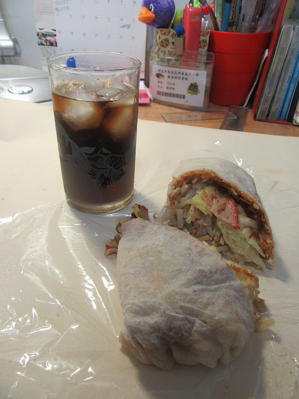 新莊老街潤餅捲 (23)