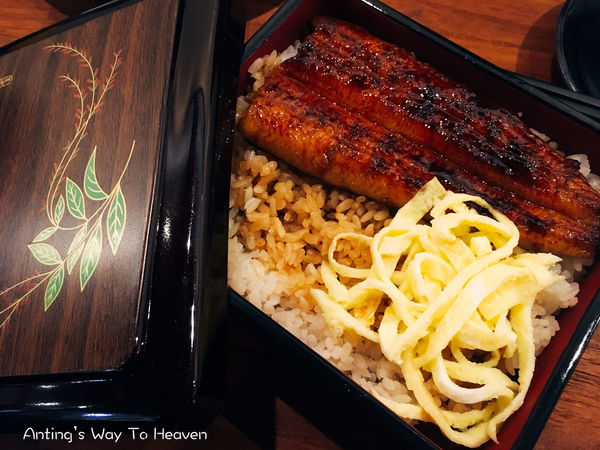 傲鰻天下 鰻魚飯近照.jpg