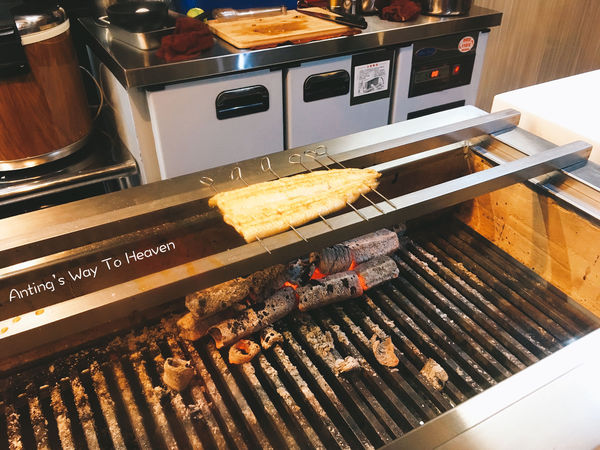 傲鰻天下 鰻魚烘烤中7.jpg