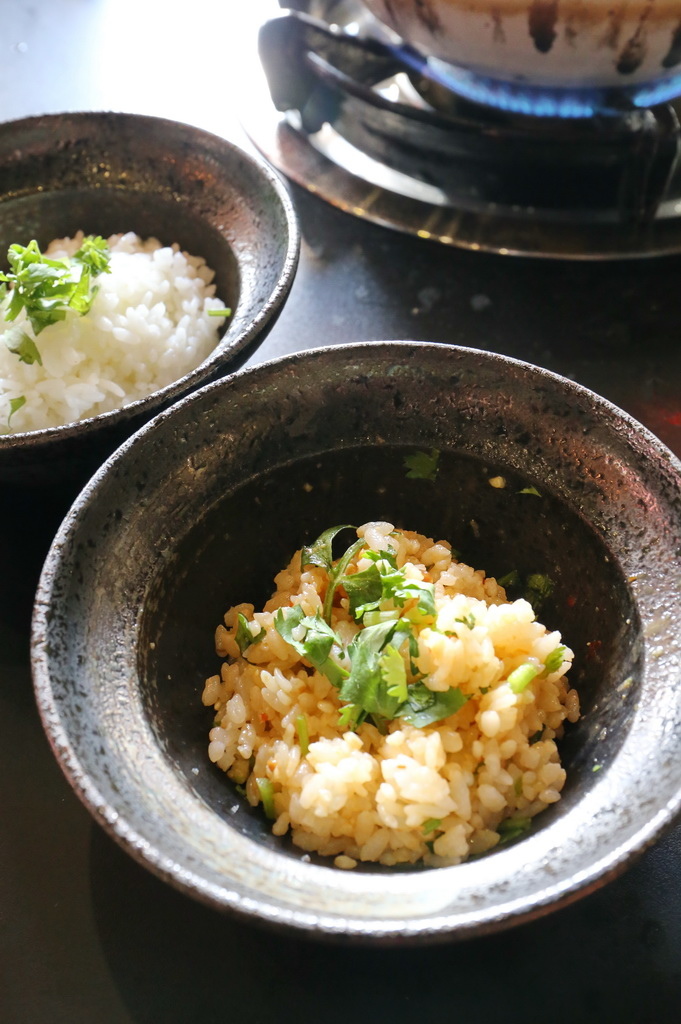 台省製燒海鮮羊肉爐，手感貢丸、海藻米血糕，