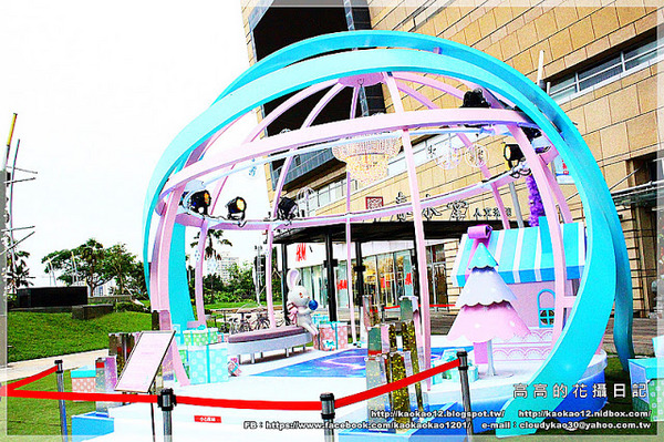 夢時代：【高雄】前鎮區。夢時代《愛．Sharing 2016 Xmas》聖誕佈置搶先看！