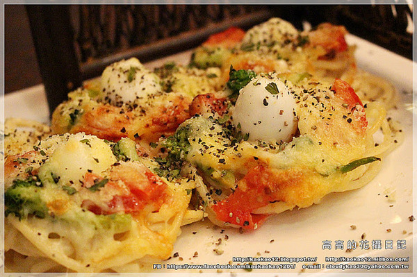 LATE Bistro 暮 餐酒館:【臺南】東區。LATE Bistro 暮 餐酒館《台南東區餐酒館.隱藏在巷弄間的深夜美食》