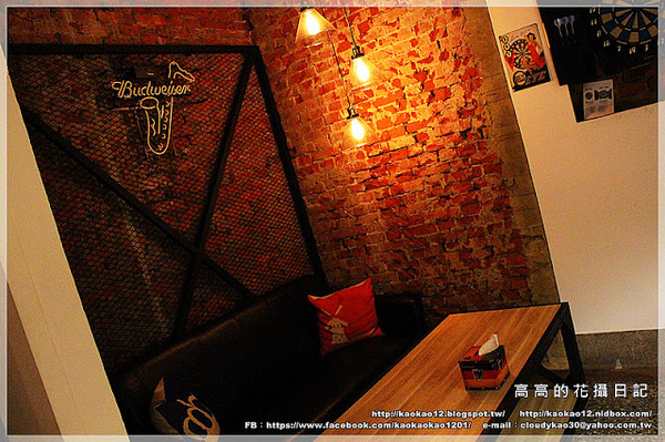 LATE Bistro 暮 餐酒館:【臺南】東區。LATE Bistro 暮 餐酒館《台南東區餐酒館.隱藏在巷弄間的深夜美食》