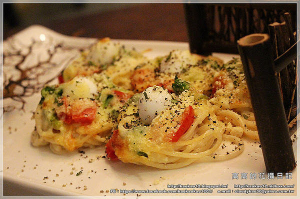 LATE Bistro 暮 餐酒館:【臺南】東區。LATE Bistro 暮 餐酒館《台南東區餐酒館.隱藏在巷弄間的深夜美食》