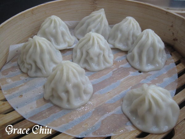 小籠湯包 不貽樣湯包%2F排骨酥(萬華)24小時營業 小籠湯包 蝦餃 米糕 排骨酥