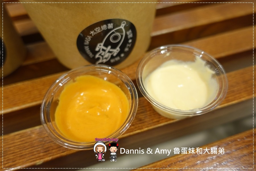 20161117《新竹巨城附近小吃》太空總薯 - 新竹民生店《創新薯製料理》。起司馬鈴薯。子彈薯條。雞米花。乳酪棒下午茶點心、宵夜。看電影新選擇︱開到凌晨的店 （影片） (19).jpg