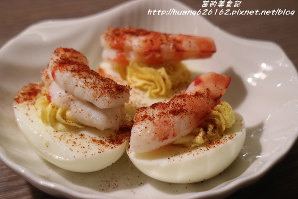 築湘養生麻辣火鍋：【新北三重區】一人就能享用麻辣火鍋『築湘養生麻辣火鍋』三重平價火鍋推薦/麻辣火鍋/養生招牌花雕雞/打卡送鴨血、豆腐/捷運徐匯中學站