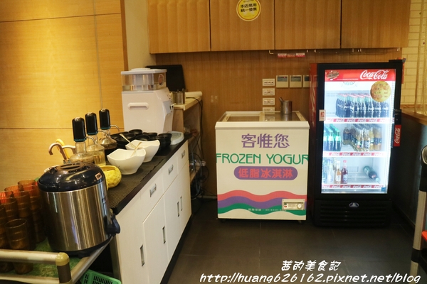 築湘養生麻辣火鍋：【新北三重區】一人就能享用麻辣火鍋『築湘養生麻辣火鍋』三重平價火鍋推薦/麻辣火鍋/養生招牌花雕雞/打卡送鴨血、豆腐/捷運徐匯中學站