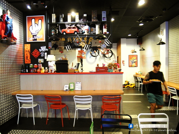 SOGA原來如此鍋燒意麵:〖台中│美食〗SOGA原來如此鍋燒意麵 ❤ 充滿著濃濃工業風裝潢,不是咖啡廳也不是韓式料理,而是賣著鍋燒意麵來著!!