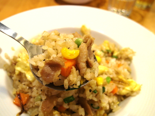 SOGA原來如此鍋燒意麵:〖台中│美食〗SOGA原來如此鍋燒意麵 ❤ 充滿著濃濃工業風裝潢,不是咖啡廳也不是韓式料理,而是賣著鍋燒意麵來著!!