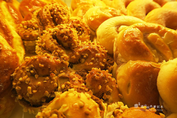 格麥蛋糕麵包店：土城麵包店~格麥藝術蛋糕 新北好禮-西瓜酥