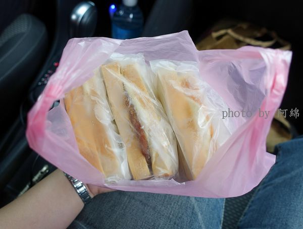 【桃園早餐】朝司暮想 大業店-早上就是要吃肉蛋吐司！沙拉蛋吐司餡料厚又有味道、爆好吃．肉排蛋吐司/桃園早餐/桃園美食/在地人推薦