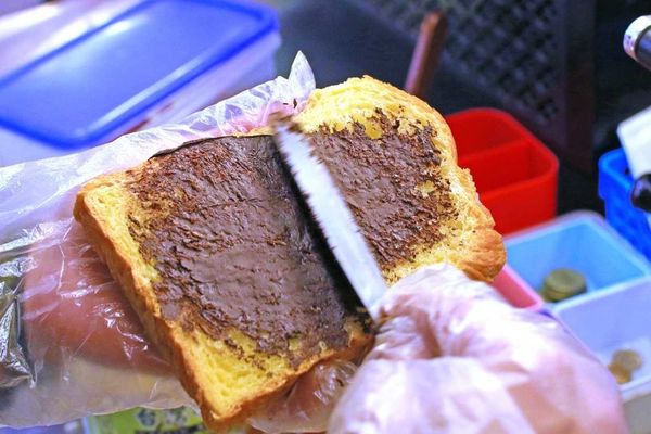 【三重美食】幸福醬爆起士吐司派-會爆漿的熱壓吐司