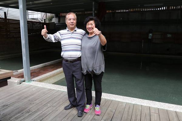 泰安戀情溫泉民宿：【苗栗旅遊】泰安戀情溫泉民宿~神畫峽谷生態主題遊樂區，感受大自然鬼斧神工的力量，以及酋長宴的美味佳餚