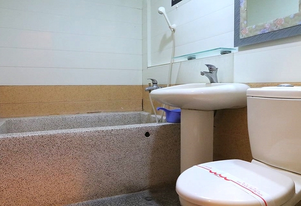 泰安戀情溫泉民宿：【苗栗旅遊】泰安戀情溫泉民宿~神畫峽谷生態主題遊樂區，感受大自然鬼斧神工的力量，以及酋長宴的美味佳餚