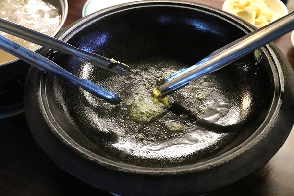 泰安戀情溫泉民宿：【苗栗旅遊】泰安戀情溫泉民宿~神畫峽谷生態主題遊樂區，感受大自然鬼斧神工的力量，以及酋長宴的美味佳餚