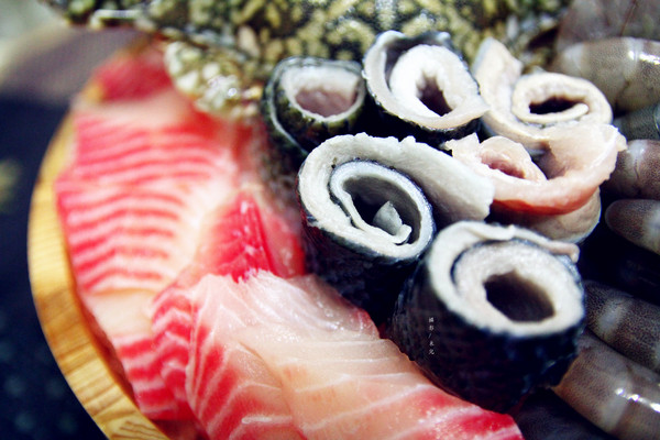 極好食:【宅配。鍋物】 樂天市場-極好食 貝里斯龍蝦鍋 傳說中的痛風鍋 特價海鮮火鍋組合